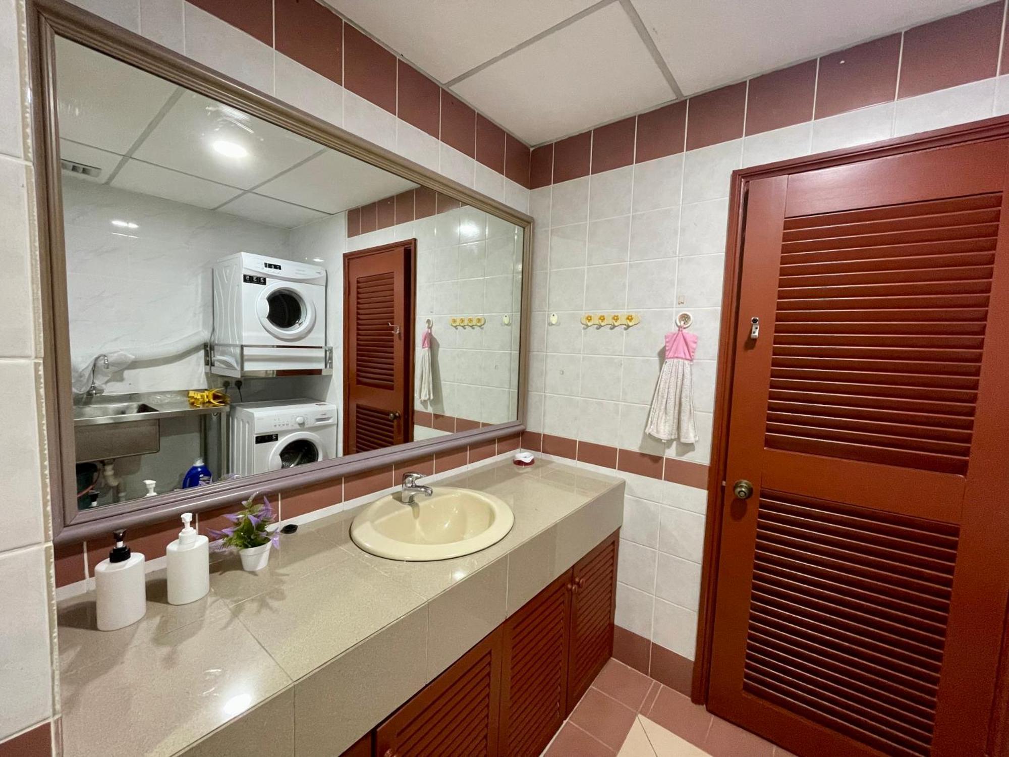 Kuching City Center Riverbank Suites With Marvelous River View Dış mekan fotoğraf