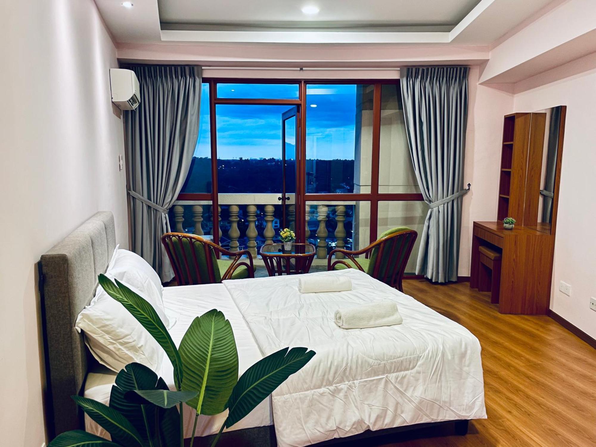 Kuching City Center Riverbank Suites With Marvelous River View Dış mekan fotoğraf