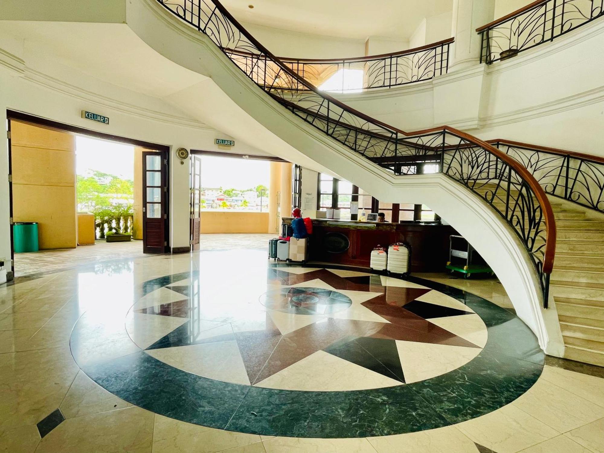 Kuching City Center Riverbank Suites With Marvelous River View Dış mekan fotoğraf